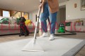 Numatic George GVE370 Odkurzacz piorący – w akcji 1