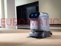 Robot sprzątający Keenon na wykładzinie